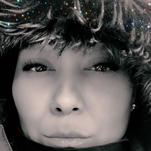 Meet your Posher, Natasha - Picture 1 of 1